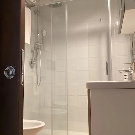 Crispi 10 3* Floridia