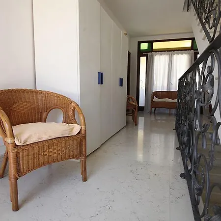 Crispi 10 3* Floridia