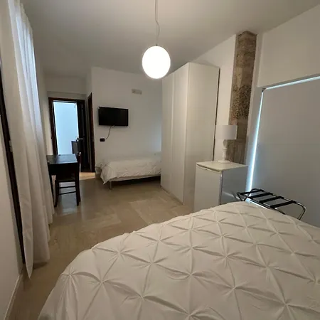 Couette-café Crispi 10