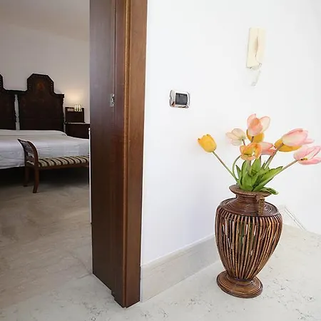 Bed & Breakfast Crispi 10